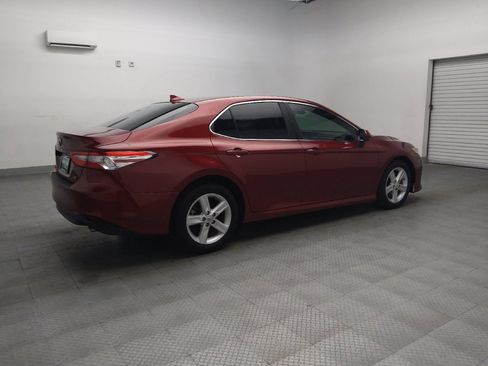 Used 2020 Toyota Camry LE FWD image 10