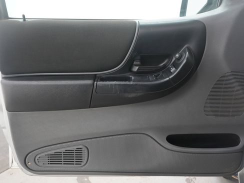 Used 2011 Ford Ranger XLT image 16