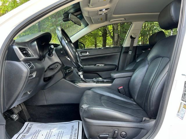 Used 2020 Kia Optima SE FWD image 11