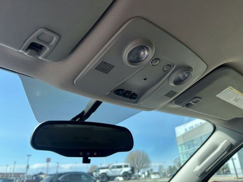 Used 2014 Chevrolet Traverse LT w/ All-Star Edition image 21