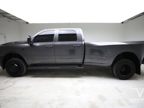 Used 2025 RAM 3500 Tradesman AWD/4WD image 2