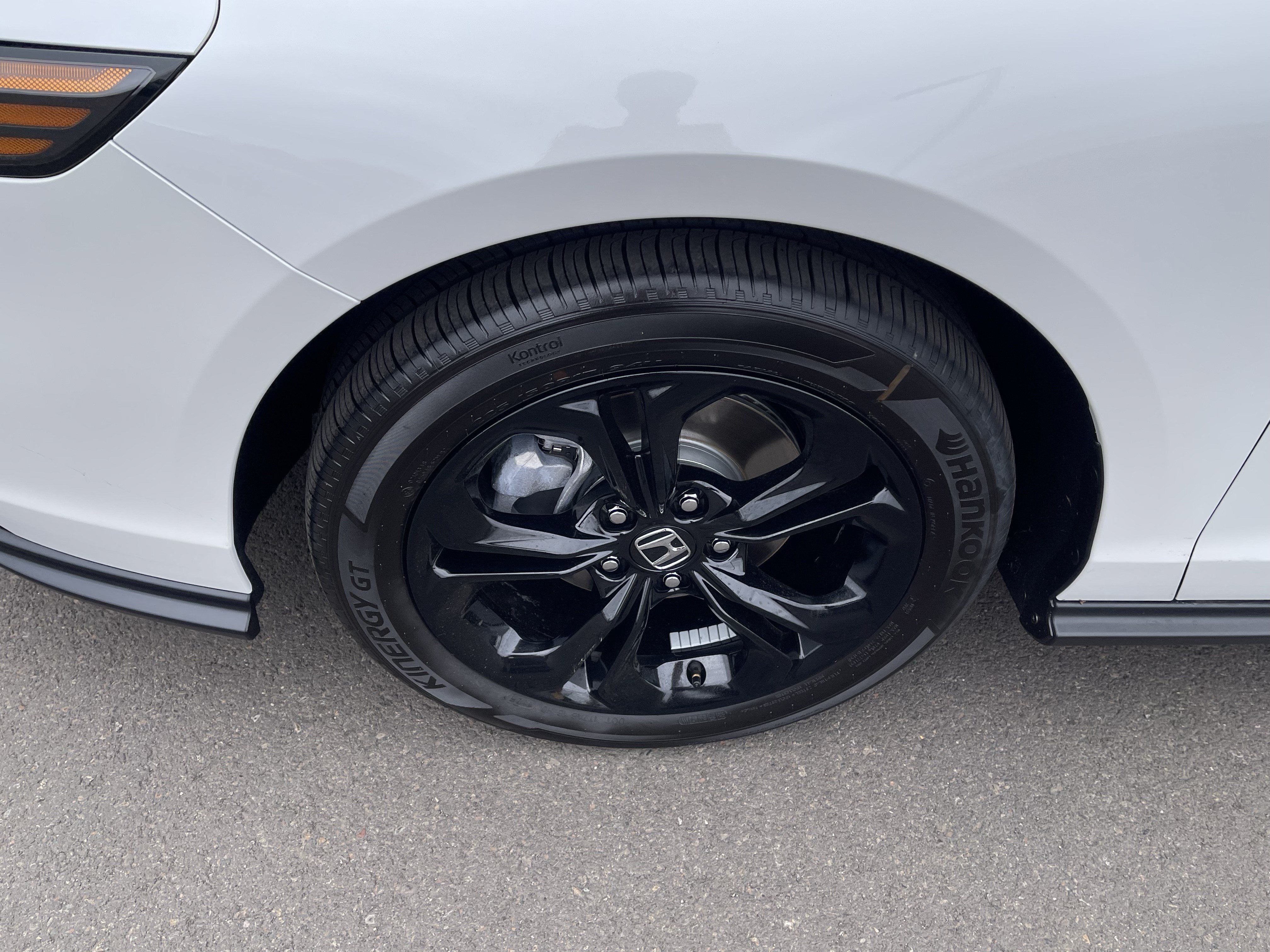 Used 2025 Honda Accord SE image 9