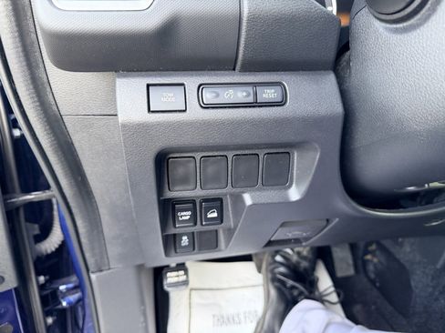 Used 2022 Nissan Frontier SV image 24