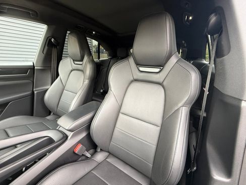 Certified 2024 Porsche Macan 4 Electric image 12