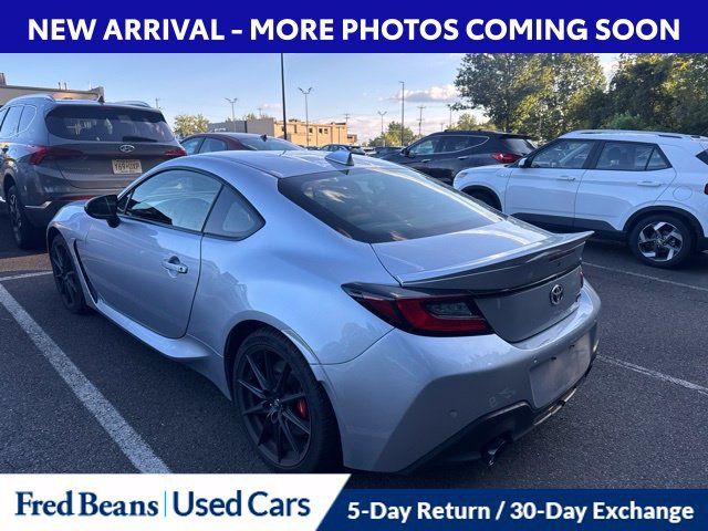 Used 2025 Toyota GR86 Premium w/ Performance Package RWD image 4