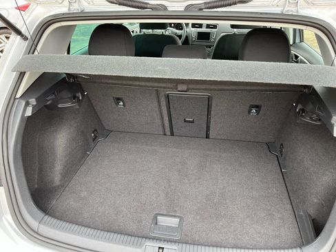 Used 2016 Volkswagen e-Golf SE w/ DC Fast Charging Package image 21