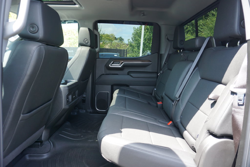 Used 2024 Chevrolet Silverado 1500 RST w/ Convenience Package II AWD/4WD image 21