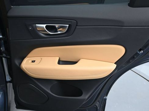 Certified 2024 Volvo XC60 B5 Ultimate AWD/4WD image 16