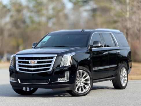 Used 2019 Cadillac Escalade Premium Luxury image 7