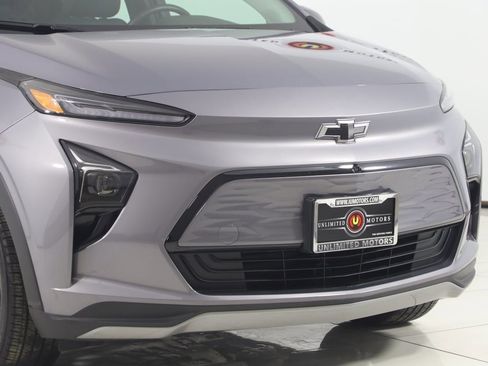 Used 2023 Chevrolet Bolt EUV Premier image 35