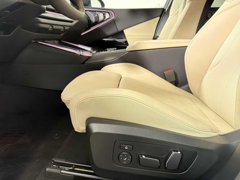 New 2026 BMW X3 xDrive30 w/ Premium Package image 12