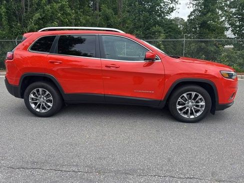 Used 2021 Jeep Cherokee Latitude Lux w/ Sun & Sound Group FWD image 4