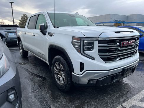 Used 2024 GMC Sierra 1500 SLT image 5