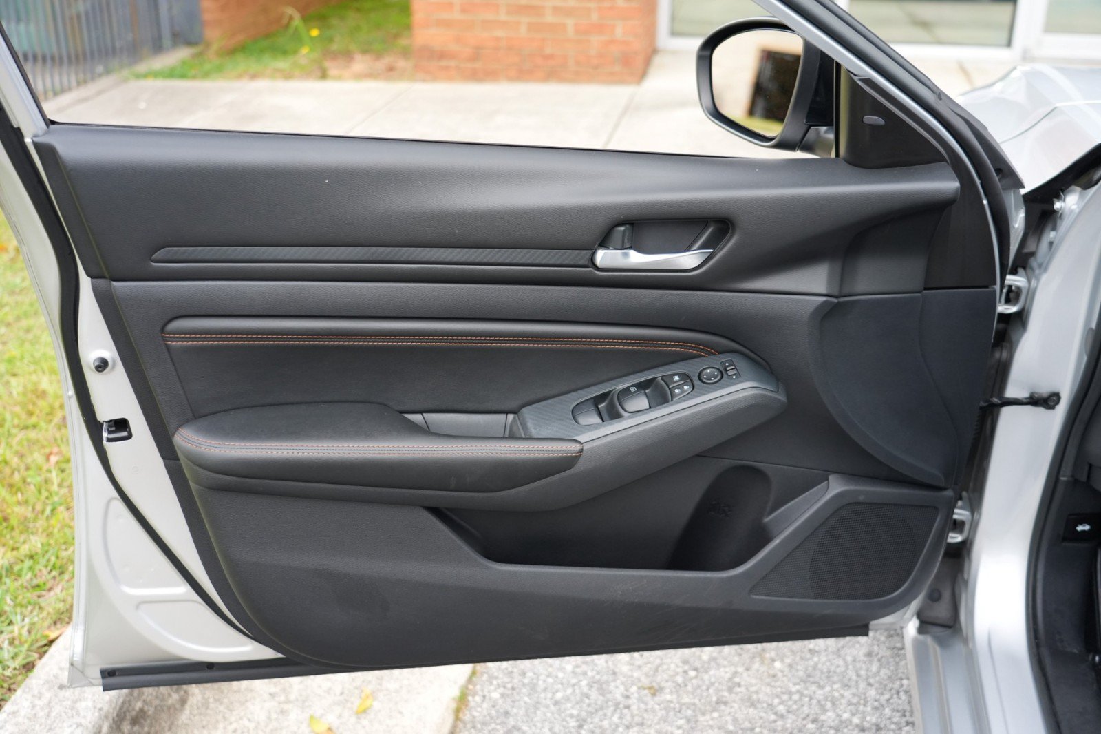 Used 2019 Nissan Altima 2.5 SR w/ SR Premium Package FWD image 37