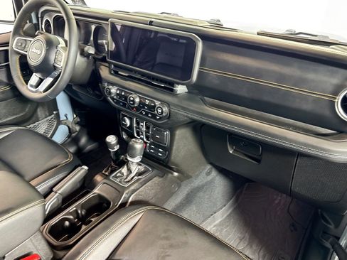 Used 2024 Jeep Wrangler Sahara w/ Technology Group image 27