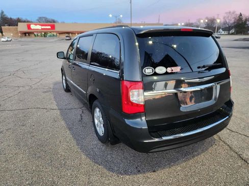 Used 2012 Chrysler Town & Country Touring w/ Entertainment Group #1 image 6