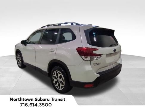 Certified 2022 Subaru Forester Premium image 3