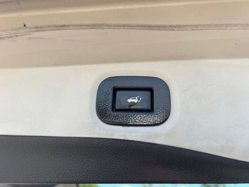 Used 2016 Nissan Rogue SL w/ SL Premium Package AWD/4WD image 15