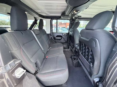 Used 2021 Jeep Wrangler Unlimited Rubicon AWD/4WD image 17