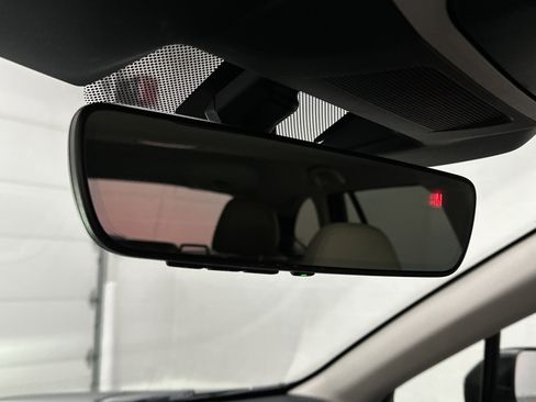 Used 2023 Subaru Outback Limited image 36