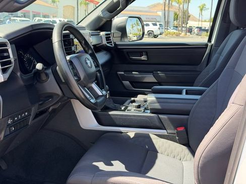 Used 2025 Toyota Tundra SR5 AWD/4WD image 15
