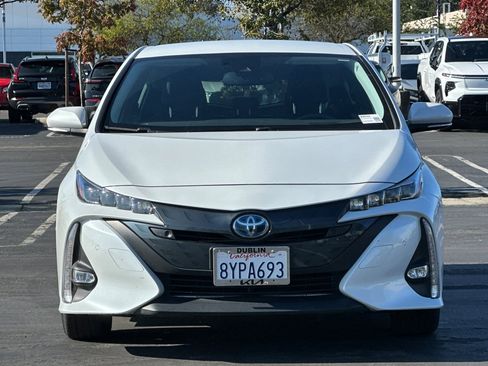 Used 2022 Toyota Prius Prime Limited image 9