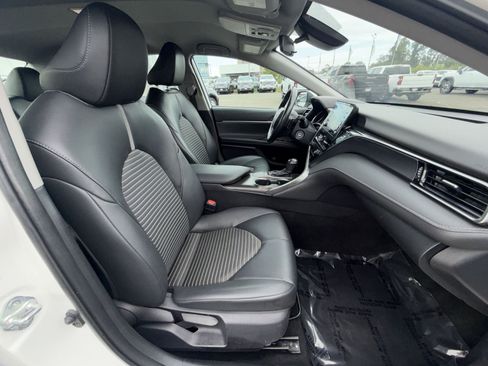 Used 2023 Toyota Camry SE FWD image 22