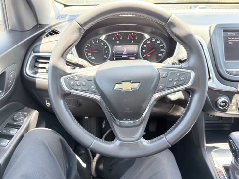 Used 2022 Chevrolet Equinox LT FWD image 27