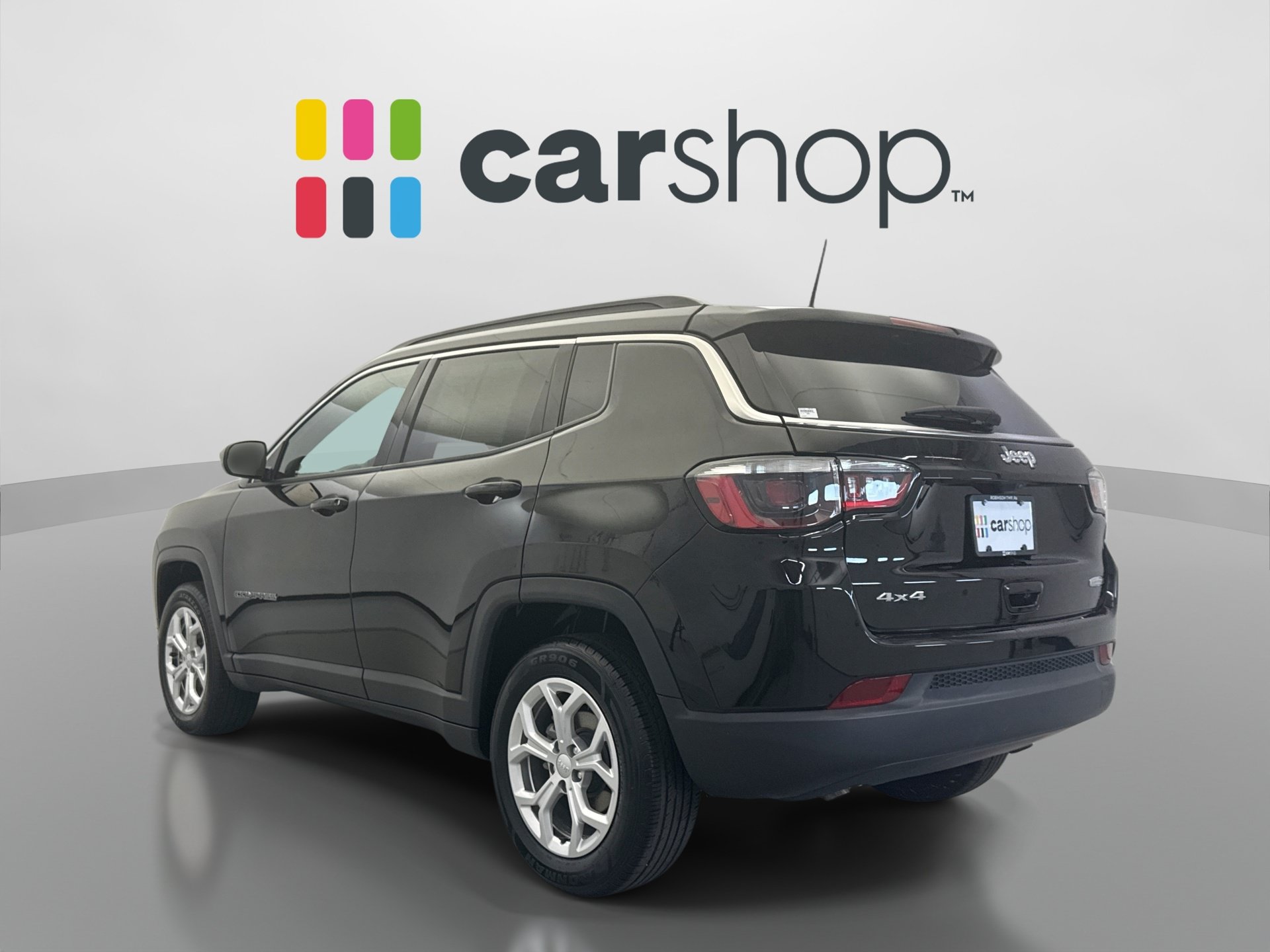 Used 2024 Jeep Compass Latitude AWD/4WD image 3
