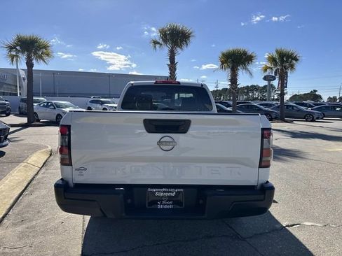 Used 2024 Nissan Frontier S w/ S Utility Package image 5