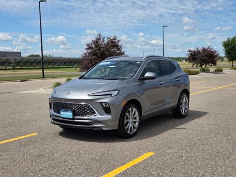 Used 2024 Buick Encore GX Avenir w/ Avenir Technology Package AWD/4WD image 8