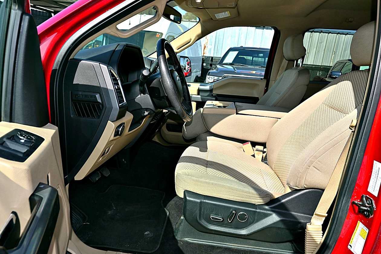 Used 2015 Ford F150 XLT w/ Equipment Group 302A Luxury RWD image 13