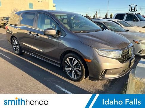 Used 2022 Honda Odyssey Touring image 1