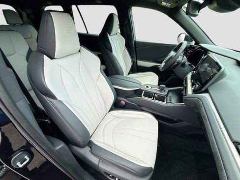 New 2026 Lexus TX 500h AWD image 16