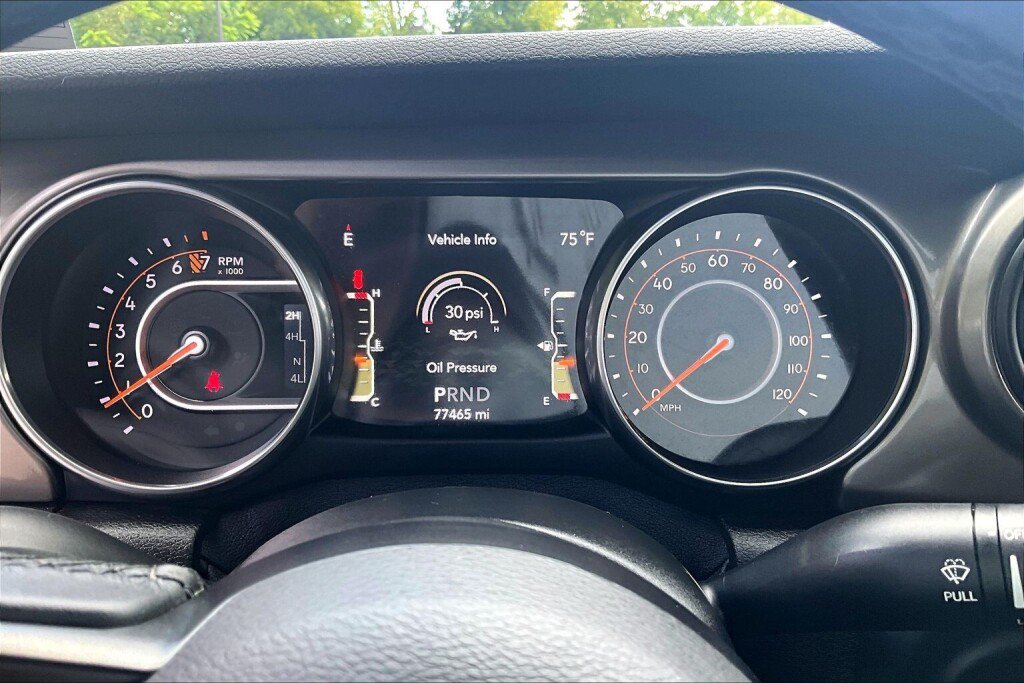 Used 2019 Jeep Wrangler Sport AWD/4WD image 8