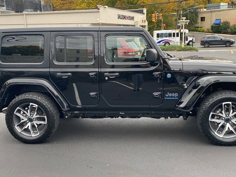 Used 2024 Jeep Wrangler Sport S w/ Convenience Group image 27