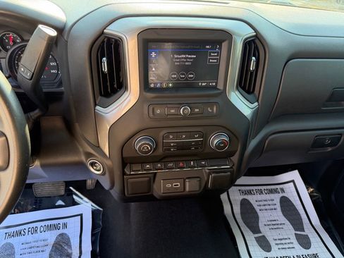 Used 2024 Chevrolet Silverado 1500 Custom image 23