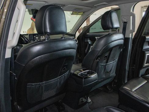 Used 2020 Kia Telluride S image 9