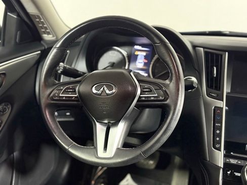Used 2019 INFINITI Q50 Luxe w/ Essential Package (3.0T Luxe) AWD/4WD image 12