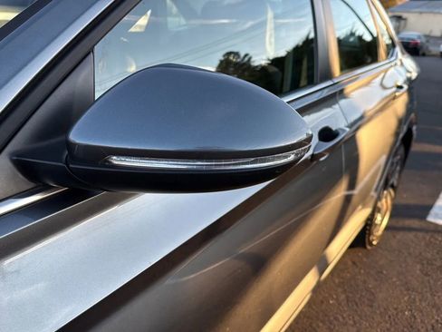 Used 2019 Volkswagen Jetta SEL Premium image 13