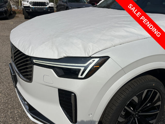 Used 2026 Volvo XC90 T8 Plus w/ Protection Package Premier AWD/4WD image 7