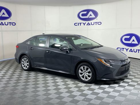 Used 2023 Toyota Corolla LE FWD image 1