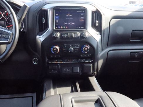 Used 2019 Chevrolet Silverado 1500 LTZ AWD/4WD image 10