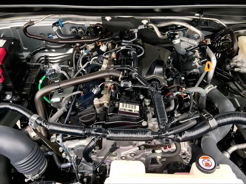 Used 2025 Toyota Tacoma SR RWD image 31
