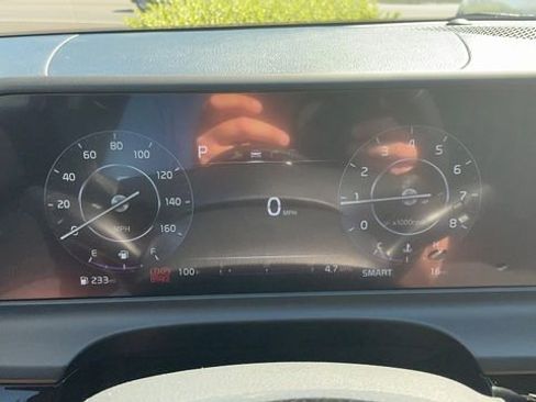 Certified 2025 Kia Seltos X-Line AWD/4WD image 19