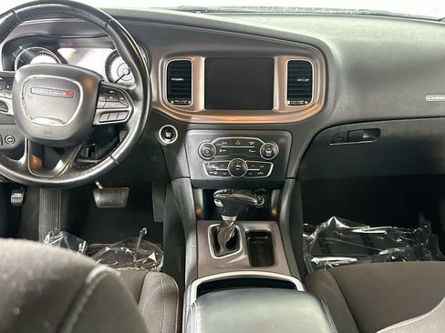 Used 2023 Dodge Charger SXT RWD image 18