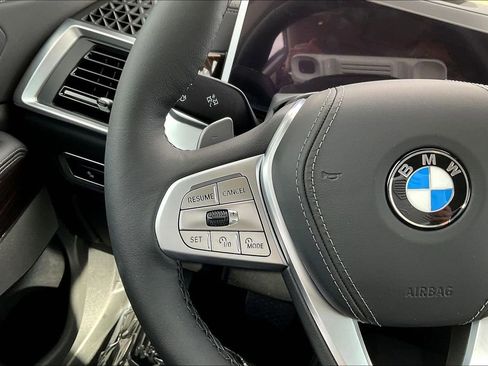 New 2026 BMW X7 xDrive40i AWD/4WD image 11