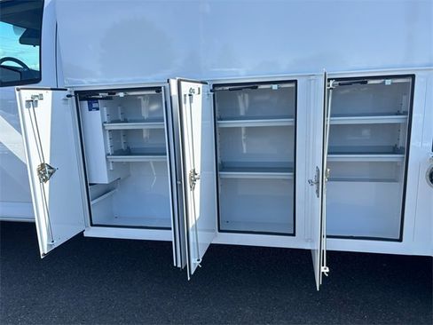 Used 2021 Chevrolet Express 3500 w/ Power Convenience Package image 22