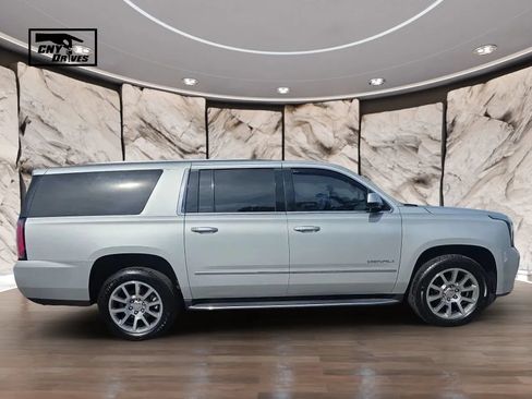 Used 2018 GMC Yukon XL Denali w/ Open Road Package AWD/4WD image 4