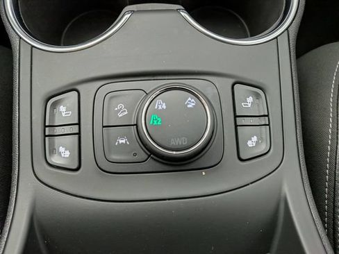 Used 2023 GMC Terrain SLT w/ Elevation Edition AWD/4WD image 9